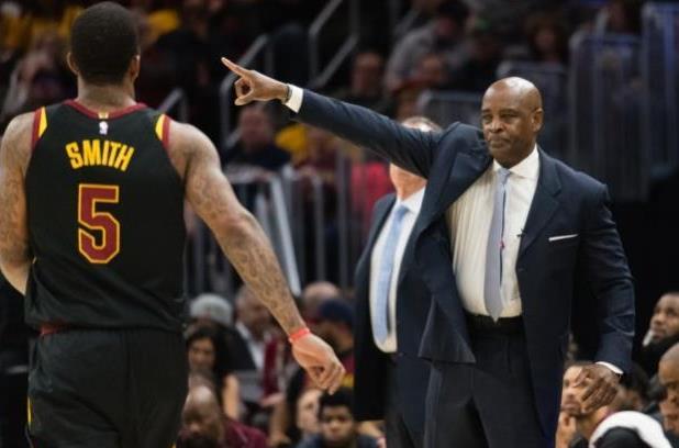 焦点自然落 焦点自然落